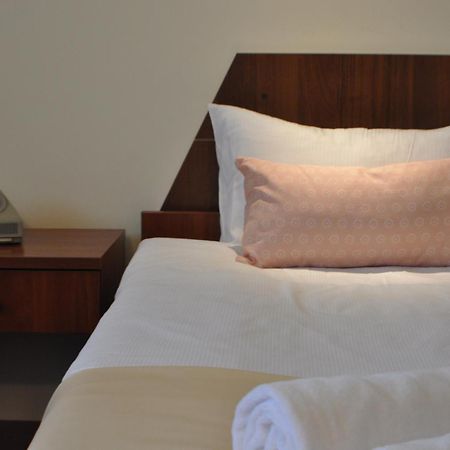 Hotel Tirest Grebiszew Eksteriør billede